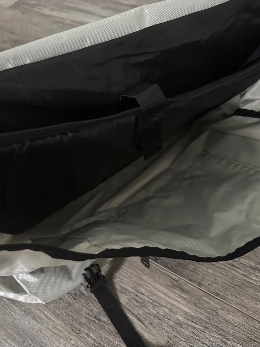 Specialized Light Grey Messenger Laptop Bag - Lightweight Men's Crossbody